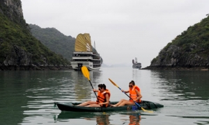 HALONG 1 DAY TRIP (6 hour on boat)