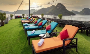VERDURE LOTUS LUXURY LAN HA BAY CRUISE